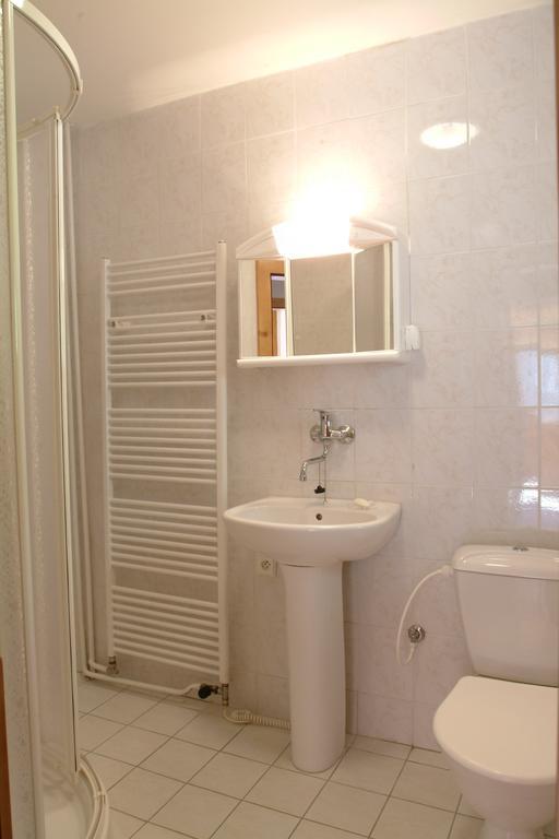 Domcek U Milana Villa Liptovske Revuce ภายนอก รูปภาพ